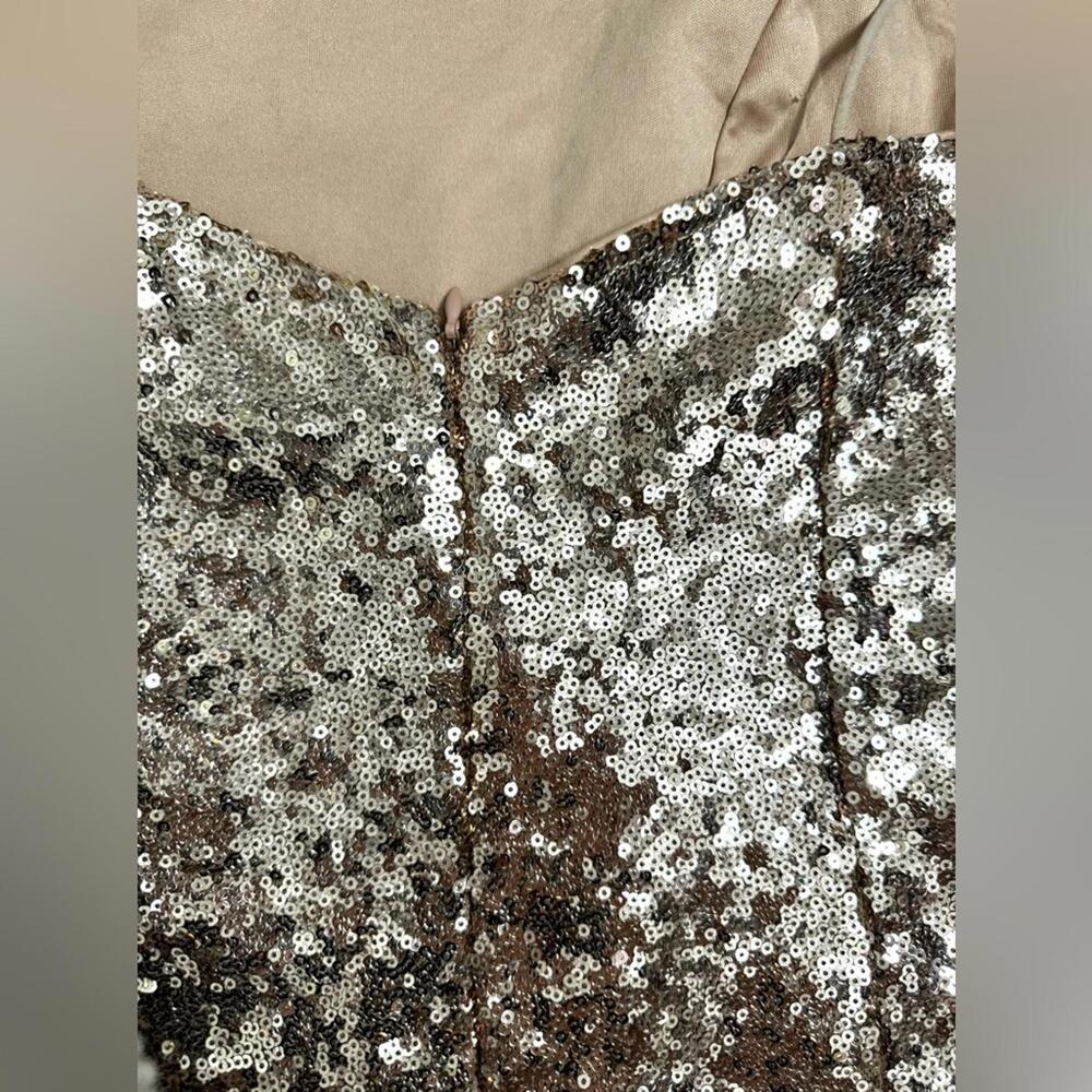 {SOLD} NWT Lulu’s ‘Bring It’ Rose Gold Sequin Body-con Short Mini Dress Small - Picture 7 of 9